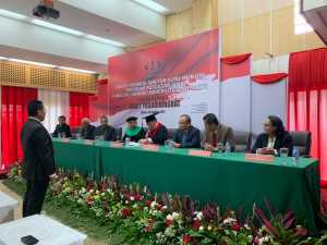 Putera Terbaik Asal Krui Lampung KRH Henry Yosodiningrat Raih Gelar Doktor Ilmu Hukum