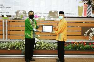 Bupati Pringsewu Raih Piagam Penghargaan dari BPS