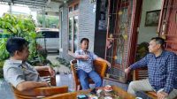 Bacalon Ketua PWI Lampung Nizwar Bersilaturahmi dengan Wartawan Senior Darwin Ruslinur