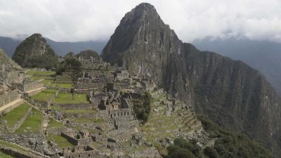 Wisata Peru, Machu Picchu. Peru membebaskaan visa untuk paspor RI. (Foto: AP/Martin Mejia)