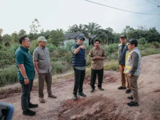 Peninjauan oleh Gubernur Mirza. Foto dok