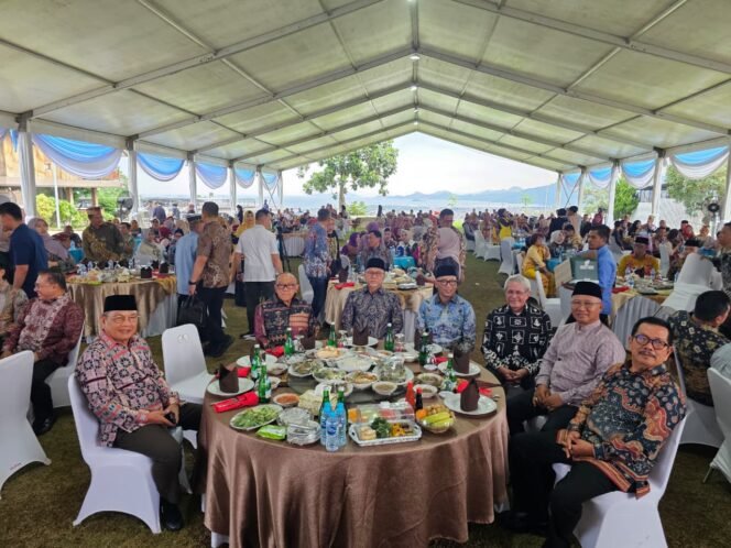 
 Hanan A. Rozak Hadiri Halal Bihalal FK PLP di Mahan Agung