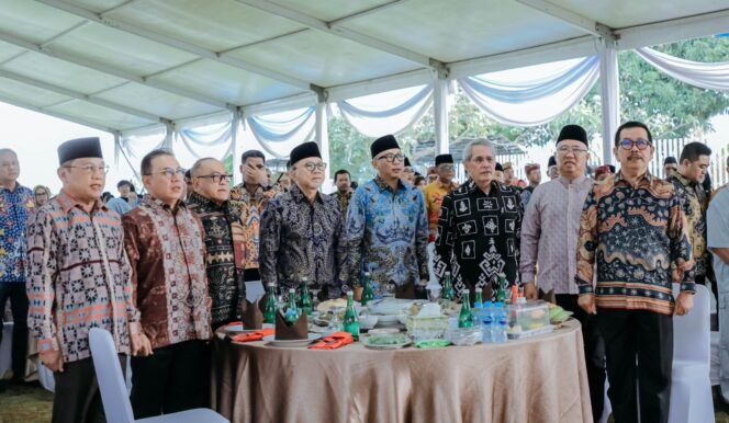 
 Halal Bihalal Pemprov-FK PLP, Gubernur Mirza Ajak Perkuat Persatuan demi Kemajuan Daerah