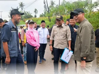 Gubernur Mirza Tinjau Jalan di Pesawaran. Foto dok