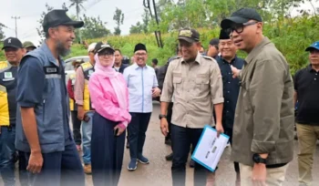 Gubernur Mirza Tinjau Jalan di Pesawaran. Foto dok