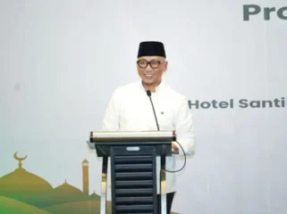 Gubernur Mirza saat buka puasa bersama pengusaha singkong dan tapioka, Rabu (11/3/2026). Foto dok