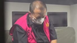 Mantan Gubernur Lampung Arinal Djunaidi setelah ditahan Kejati Lampung. Foto dok 