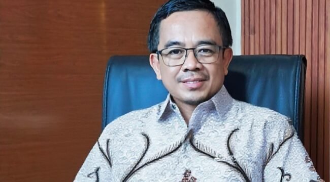 Dr. Saring Suhendro