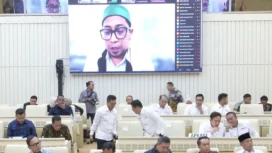 Tangkapan layar - Anggota Komisi II DPR RI Muhammad Khozin (layar) berbicara dalam rapat Komisi II DPR RI bersama Kementerian Dalam Negeri serta kepala dan wakil kepala daerah di Gedung DPR, Jakarta, Kamis (30/7/2026). (ANTARA/YouTube/TVR Parlemen/Fath Putra Mulya)