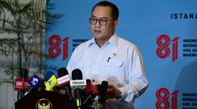 Arif Satria Kepala Badan Riset dan Inovasi Nasional (BRIN) memberikan pernyataan pers di Kompleks Istana Kepresidenan, Jakarta, Kamis (6/8/2026). Foto: Setpres