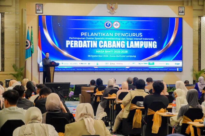 
 Sekdaprov Marindo Kurniawan mewakili Gubernur Lampung Rahmat Mirzani Djausal pada acara PERDATIN.Foto Istimewa 
