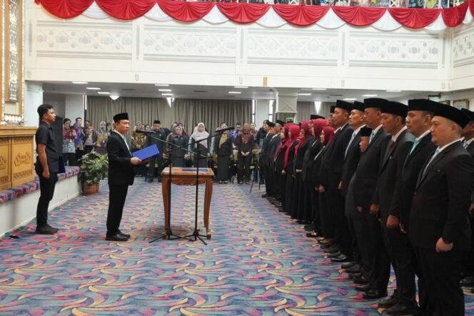 
 Kinerja Pemprov Lampung Bakal Lari Cepat, 109 Pejabat Ditata Ulang, Pelantikan Dipimpin Sekdaprov Marindo