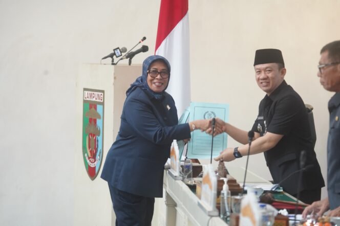 
 Sekdaprov Marindo Hadiri Pembahasan APBD Lampung 2027, Anggaran Didorong Lebih Berdampak bagi Masyarakat!