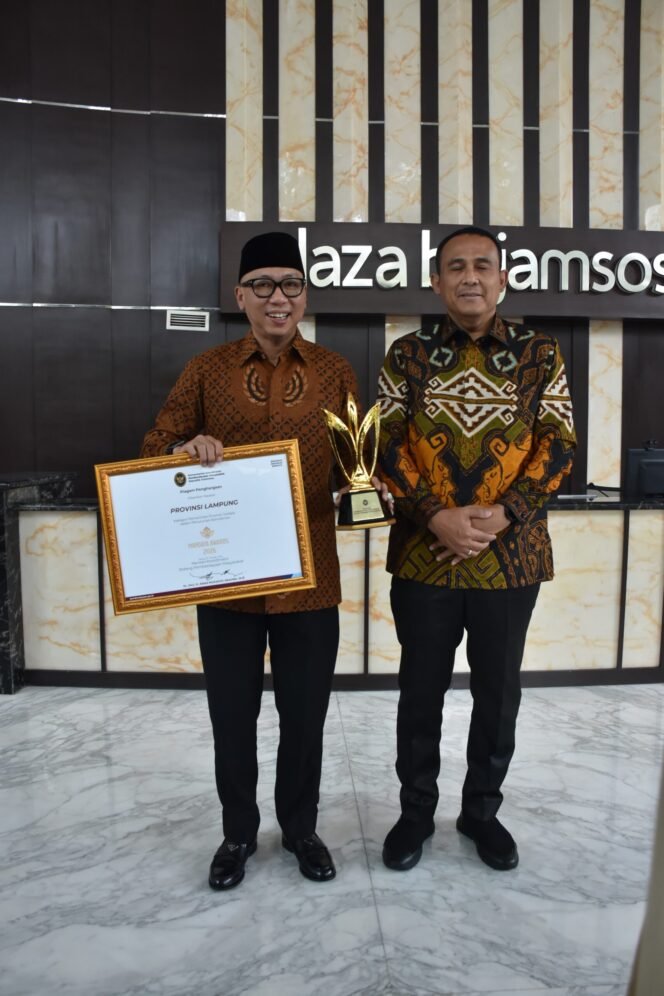 
 Pemprov Lampung Raih Mandaya Award 2026 sebagai Provinsi Terbaik dalam Penurunan Kemiskinan